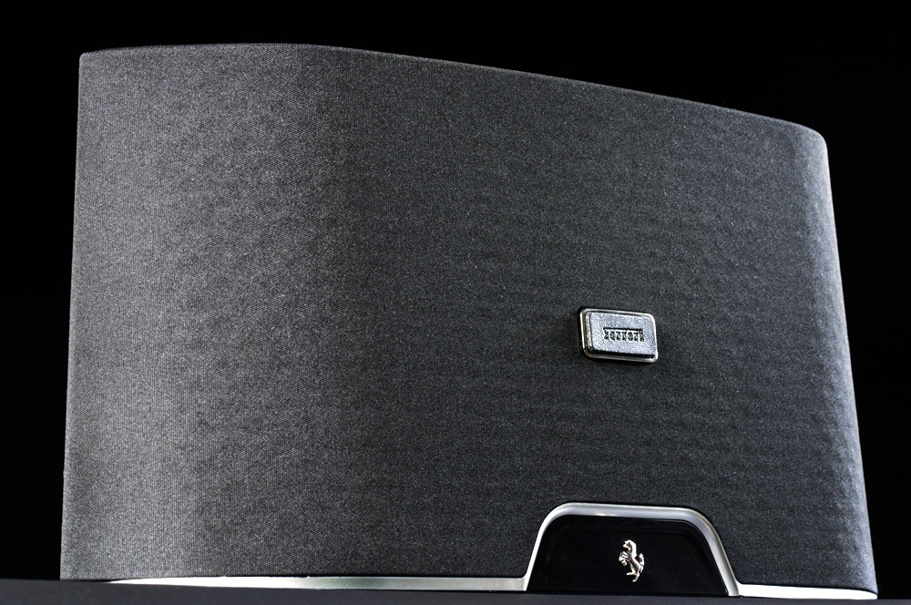 CAVALLINO GT1 Bluetooth Speaker Dock Ferrari Logic 3 Speaker