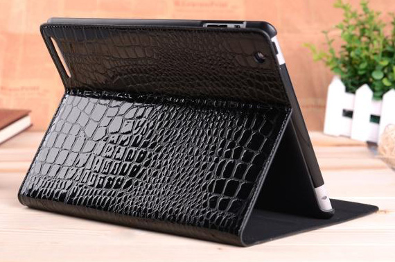 Crocodile PU Leather Smart Cover Stand for the New iPad and iPad 2 - Black