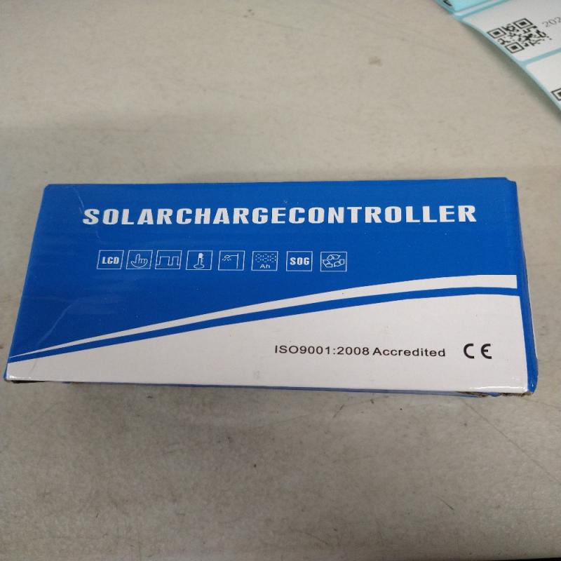30 A SOLAR CHARGE Controller - LCD 12V/24V