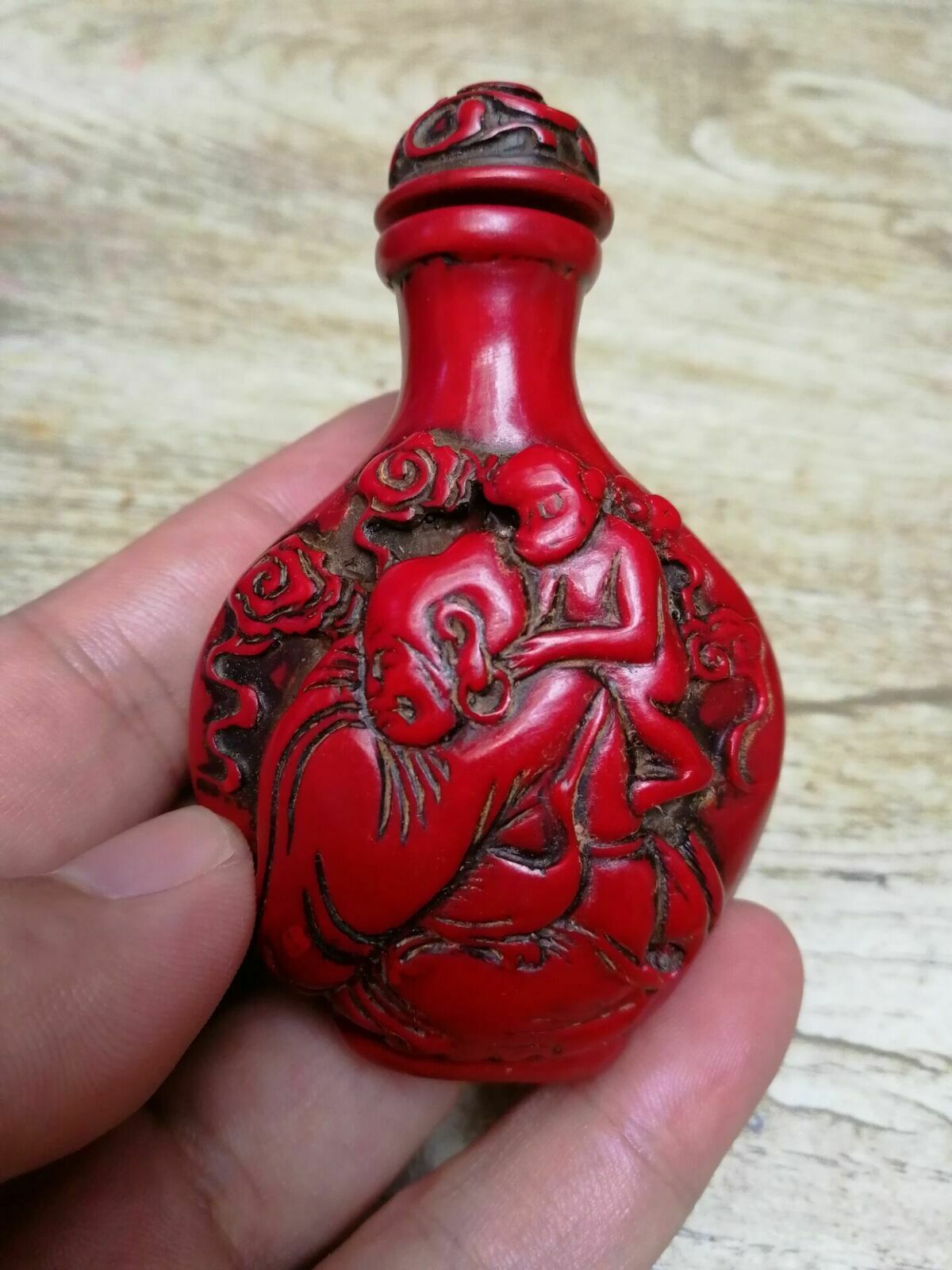 RARE CHINESE HANDWORK DRYED RED CORAL CARVING MONKEY Snuff BOTTLE 