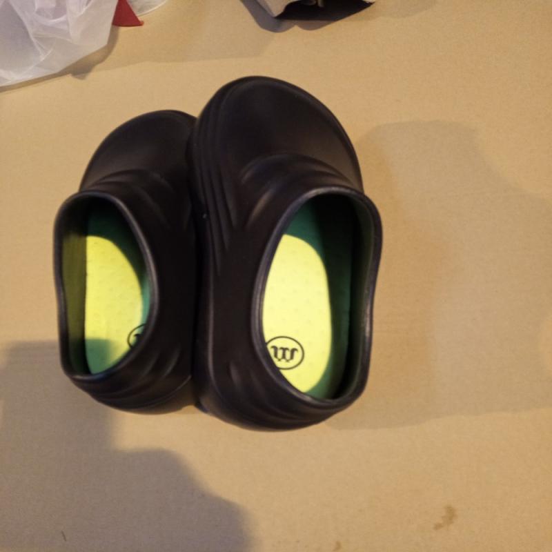Black Size 42 Chef Shoes Armadillo Clogs – Wear-Resistant Non-Slip Kitchen Shoes